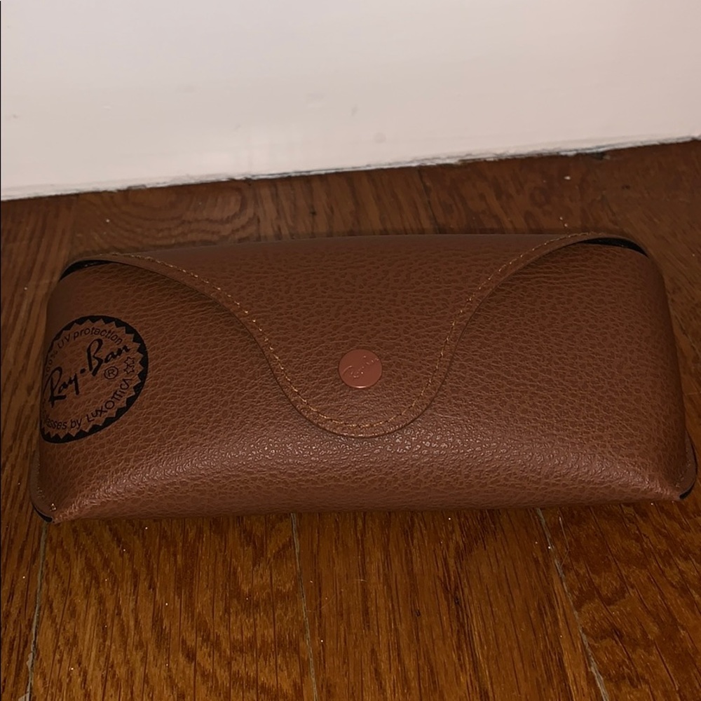 authentic Rayban case